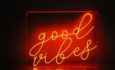 Good Vibes Neon sign