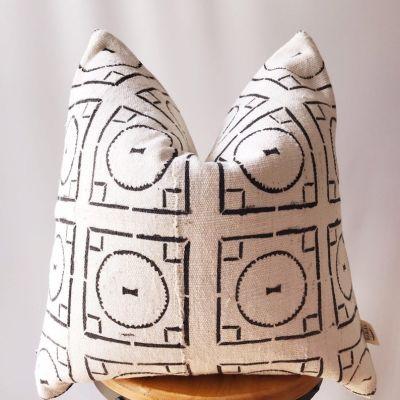 Authentic Mudcloth pillow cover ,natural and black Mudcloth pillow cover ,for sofa pillow cover. Ltd edition.
