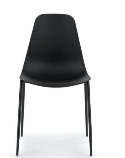 Svelti Pure Black Dining Chair