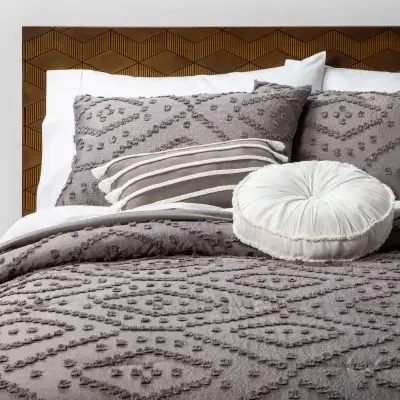 Olympia Clipped Comforter Set quilt
